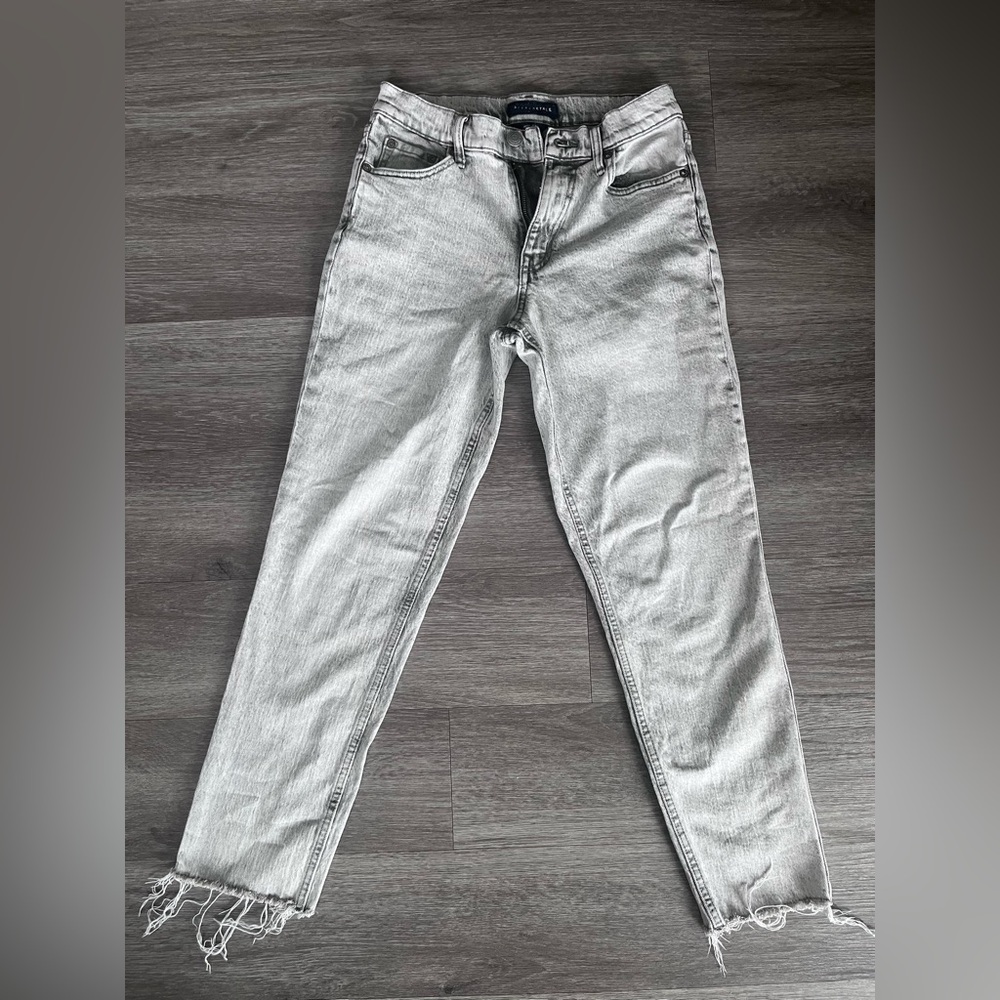 Aeropostale Gray Ankle Cropped Jeans